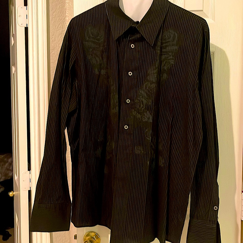 2XL - men’s button-down dress shirt.
